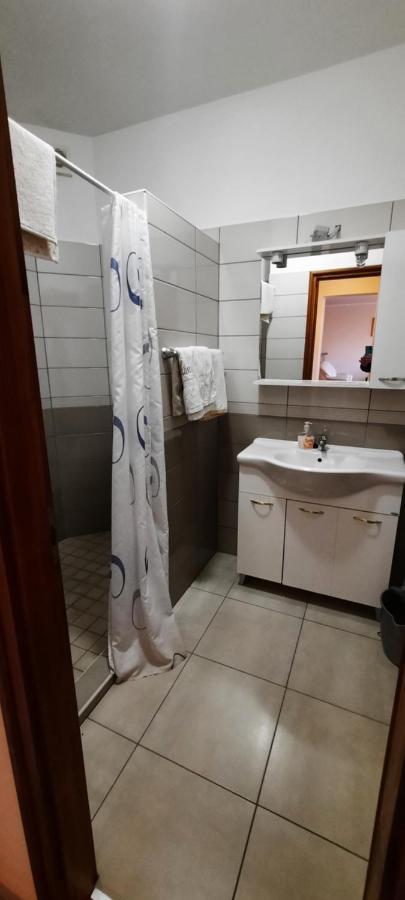 Bastya Apartmanhaz Sárvár Exterior foto