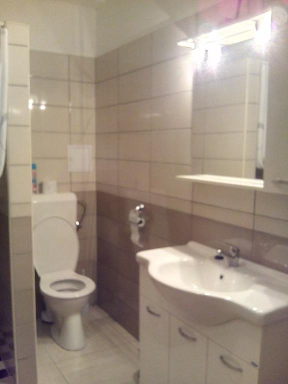Bastya Apartmanhaz Sárvár Exterior foto