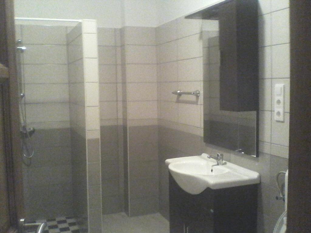 Bastya Apartmanhaz Sárvár Cameră foto
